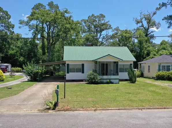 909 Wisteria Dr, Bainbridge, GA 39819