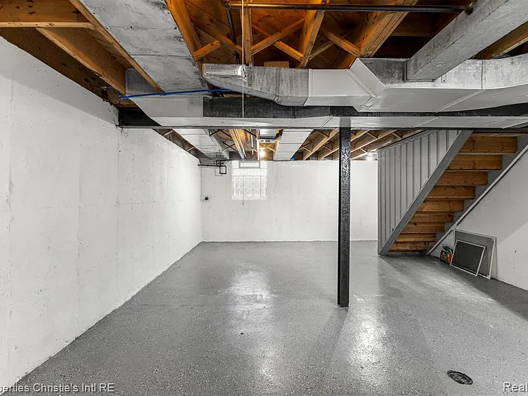 10838 Nottingham Rd — Photo 22