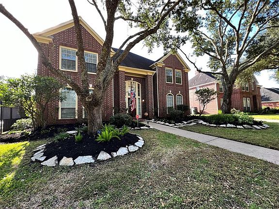 2nd image of 4831 Hillswick Dr