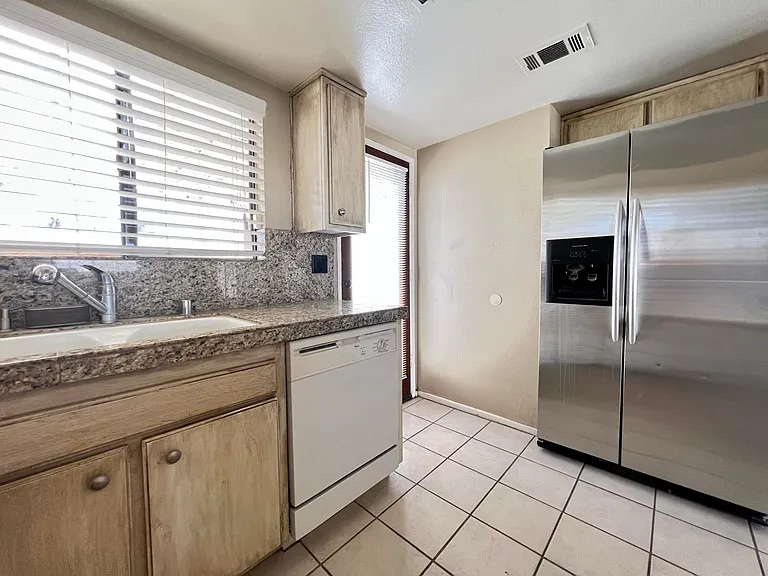 34001 Emily Way — Photo 5