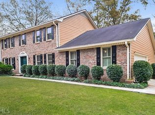 1384 Rustlewood Ct, Lilburn, GA 30047