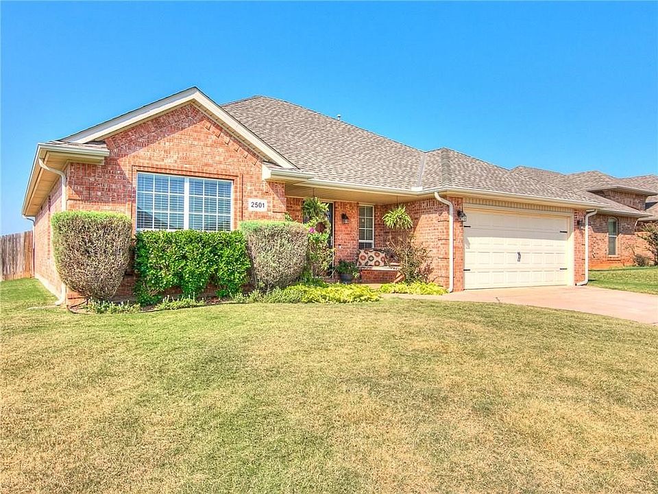 1st image of 2501 SE 10th Ct