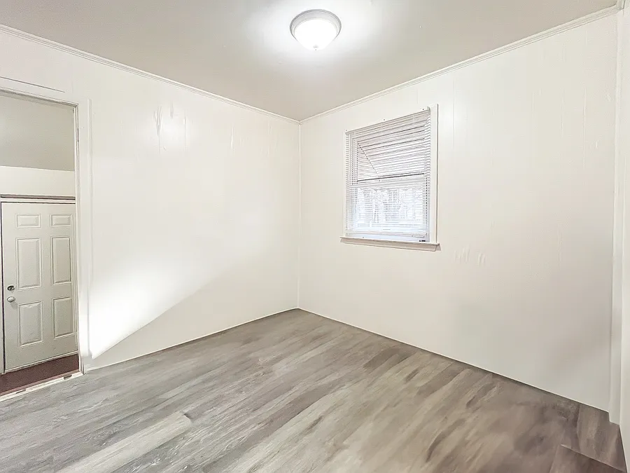 4 bed, 1056 sqft, $1,499 — Photo 4