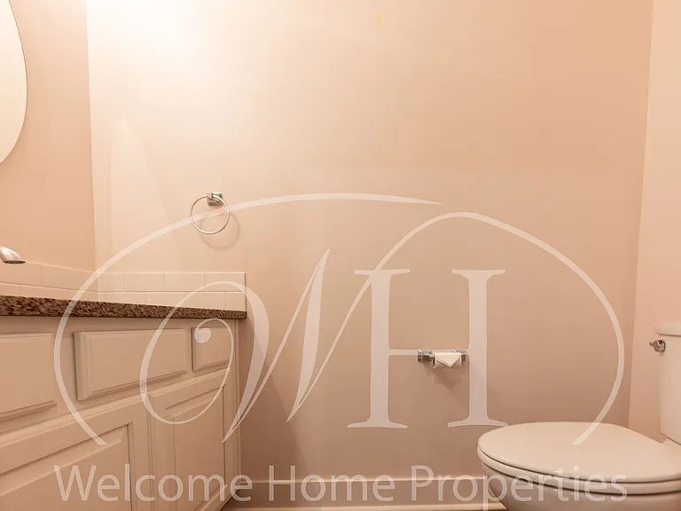 22 NE Hadley Way — Photo 12