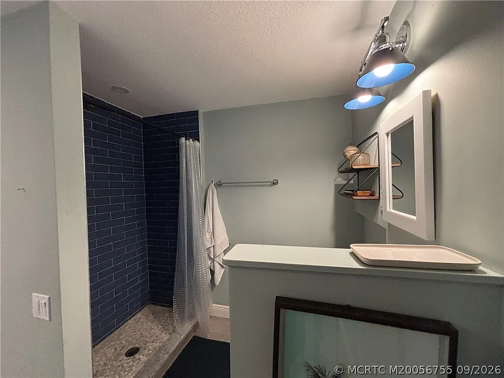 1 bed, 1.0 bath, 350 sqft, $950 — Photo 3
