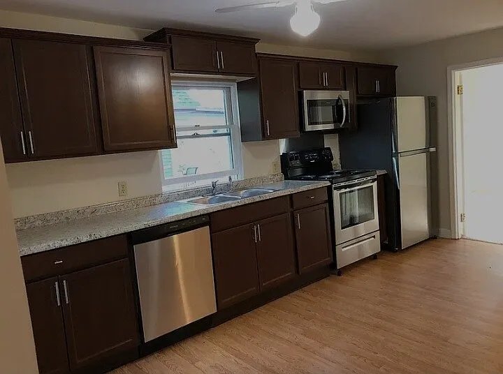 27 Fremont St #2