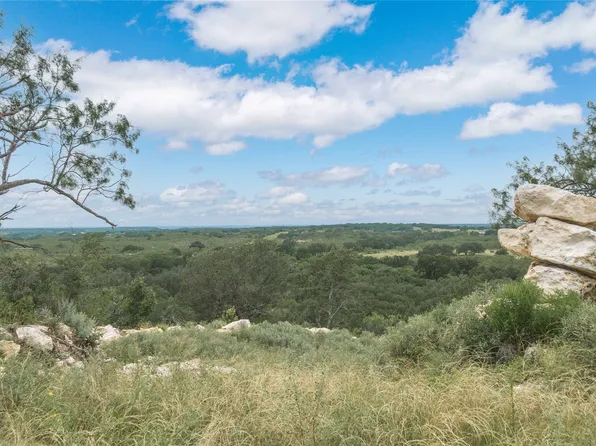 332 Ledge Stone, Clay Center, KS 67432