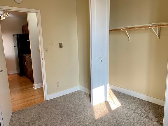 5th image of 600 E 8th St APT 5J