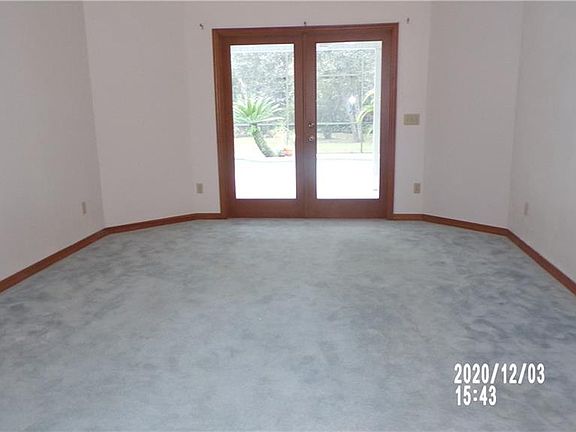 5th image of 619 Gables Ct