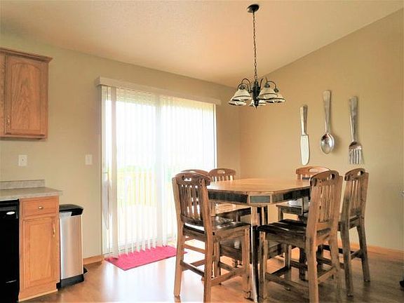 5th image of 3650 Palomino Dr N