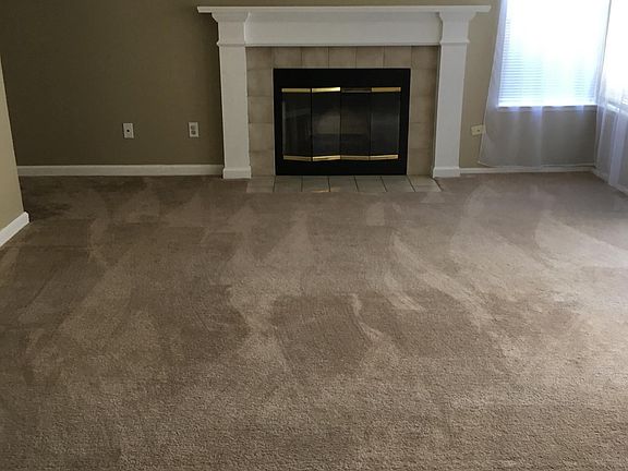 4th image of 1870 Blueberry Ct