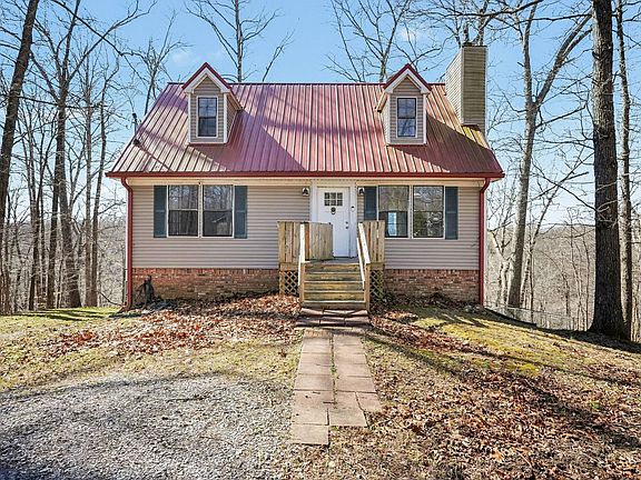 2nd image of 1038 Red Fox Ln