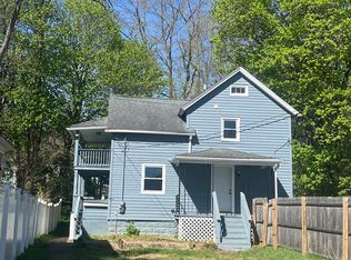 17 Woodbine St, Torrington, CT 06790