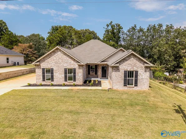 247 Wells Rd, Meridianville, AL 35759
