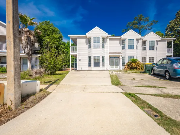 13 Chatelaine Cir SE #1, Fort Walton Beach, FL 32548