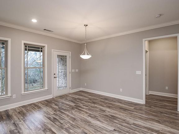 5th image of 4948 Saint Ives Dr