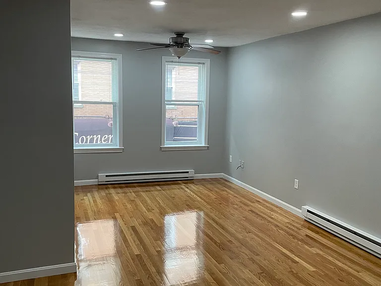 92 Prince St #3 — Photo 1