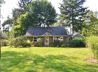 175 Greenaway Rd, Rochester, NY 14610