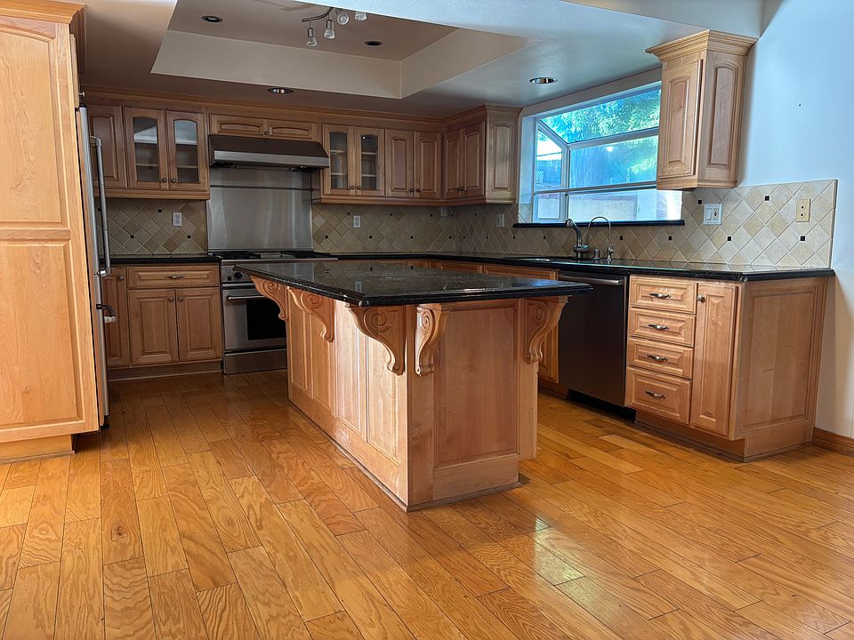 1st image of 820 N Juanita Ave #2
