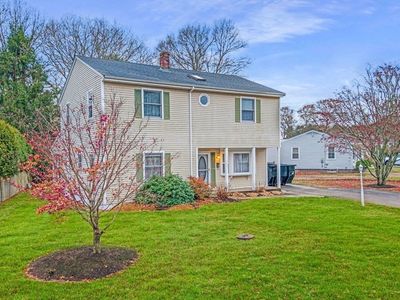 145 Greenbrier Dr, New Bedford, MA, 02745