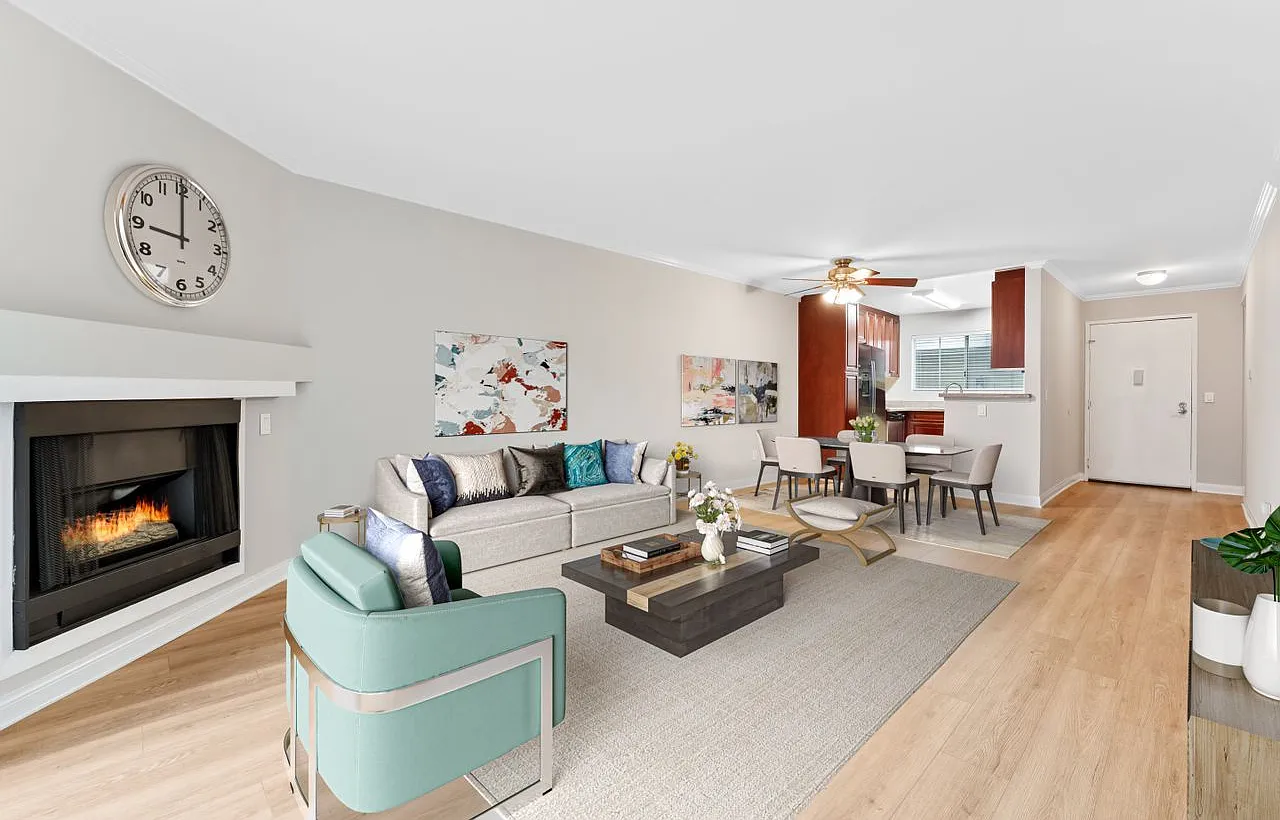 2 bed, 920 sqft, $3,150 — Photo 3