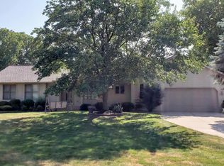 12675 W Greenfield Rd, Grand Ledge, MI 48837