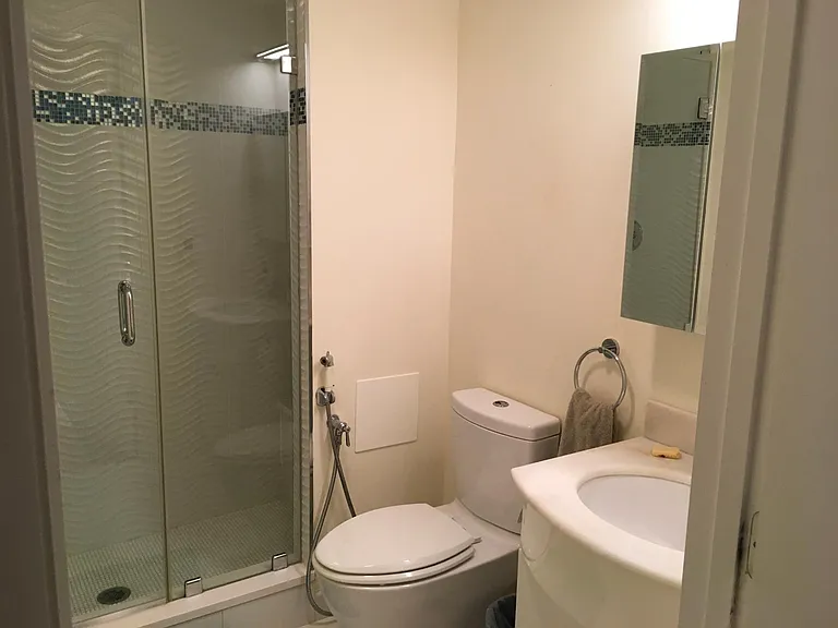 5305 Sherrill Ave #B — Photo 9
