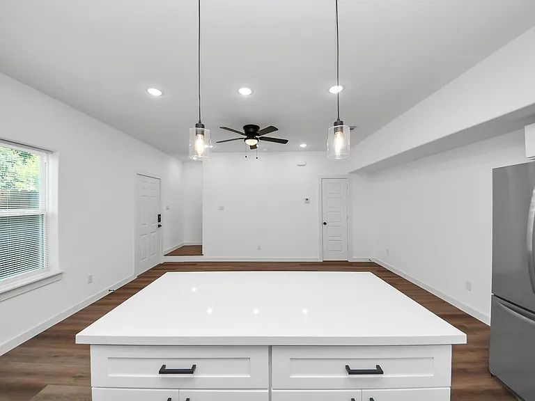 8021 Birmingham St #B — Photo 8