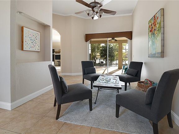 5th image of 341 Twelve Oaks Dr