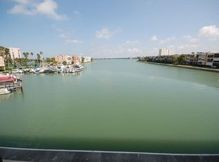 7300 Sun Island Dr S APT 204, South Pasadena, FL 33707