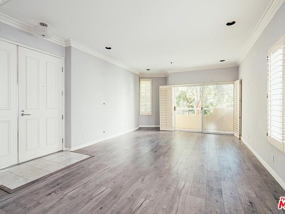3rd image of 410 N Oakhurst Dr #20