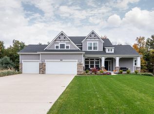 17144 Legacy Dr, West Olive, MI 49460