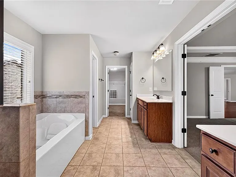 1185 Gallatin Way — Photo 32