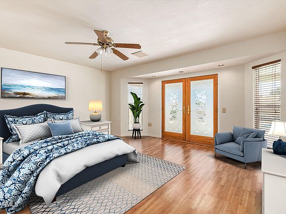 5th image of 9803 W EMBERWOOD Drive
