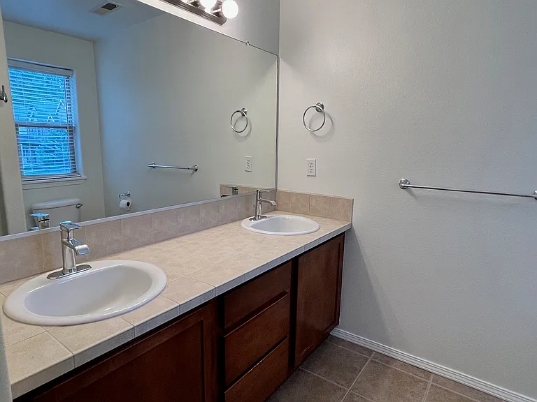 15500 SW Stone Ridge Cir — Photo 19