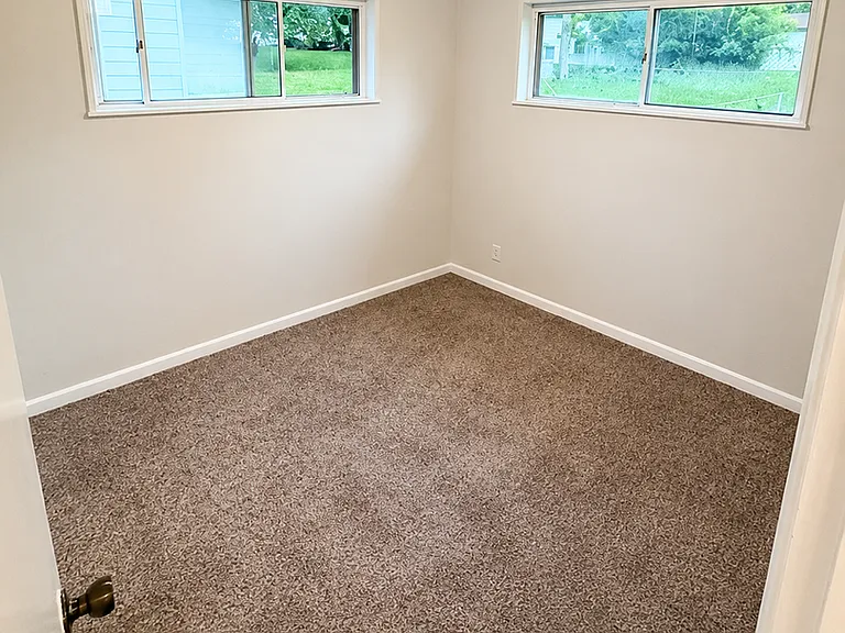 1635 Kirkham Dr — Photo 12