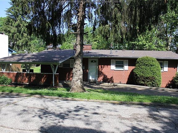 3rd image of 931 Elmhurst Dr