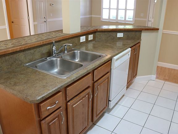 5th image of 4016 White Pine Ln