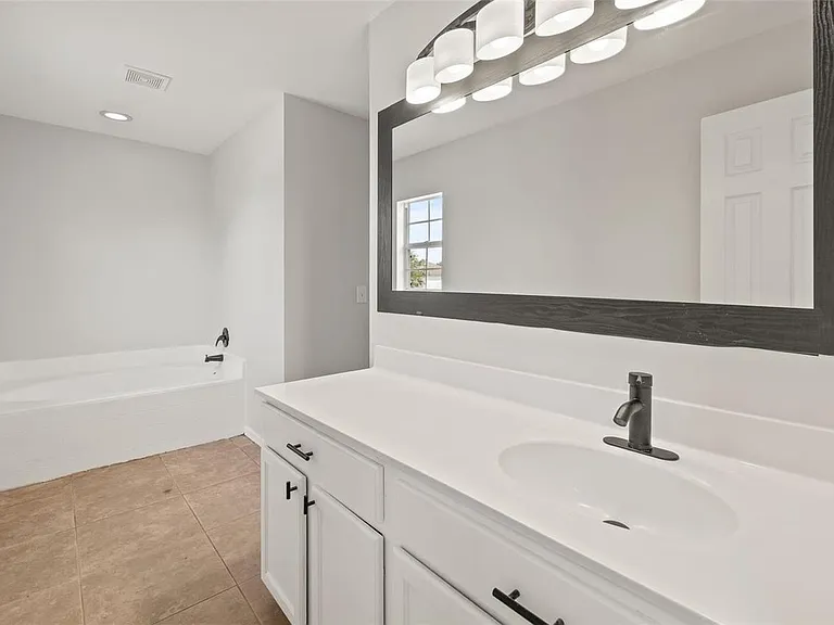 6322 Gondola Dr — Photo 16