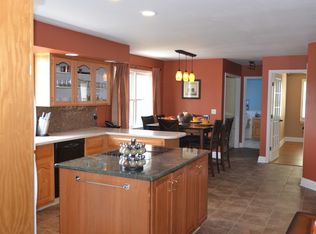 5 Rae Ln, Norwalk, CT 06850