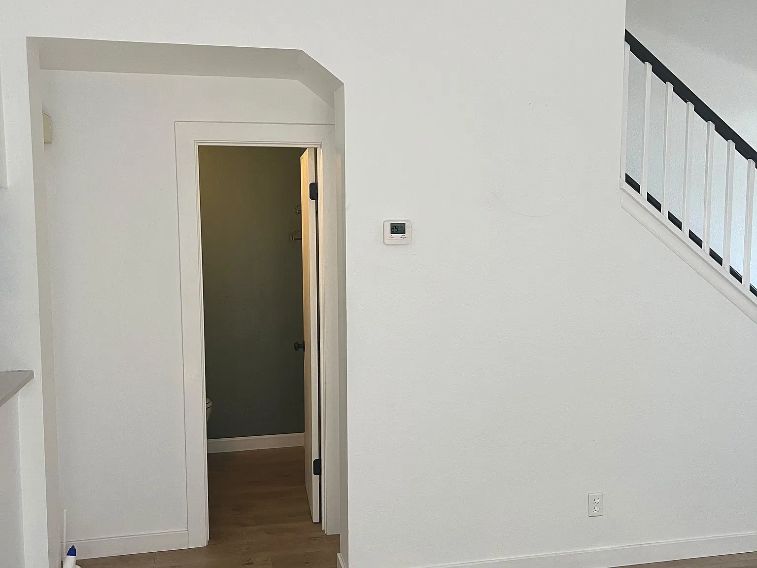 3 bed, 2.5 bath, 2214 sqft, $2,250 — Photo 3