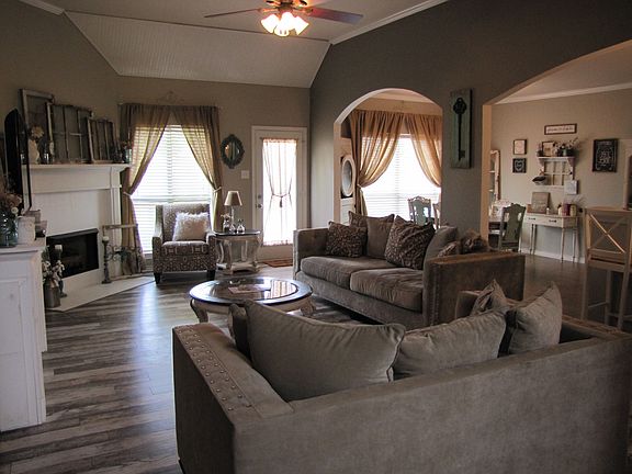 4th image of 12739 Diamond Lake Dr