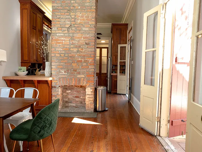 1433 Esplanade Ave — Photo 16