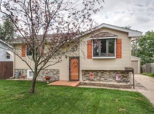 1211 Avenue O, Carter Lake, IA 51510