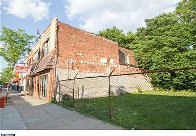 2nd image of 1427 Point Breeze Ave