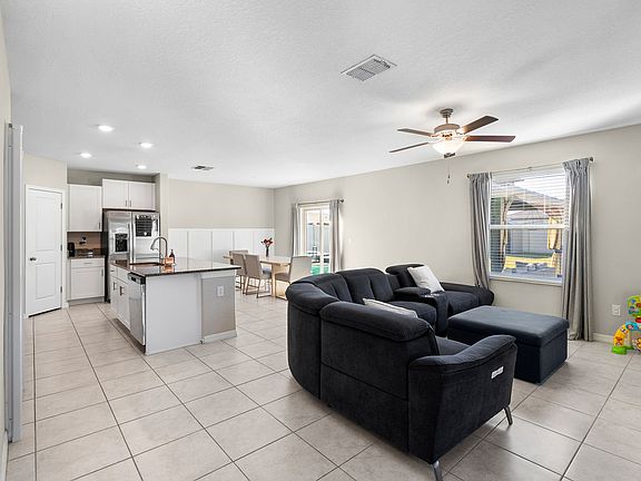 5th image of 15507 Peace River Pl
