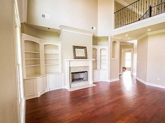 2nd image of 44163 Audubon Cir