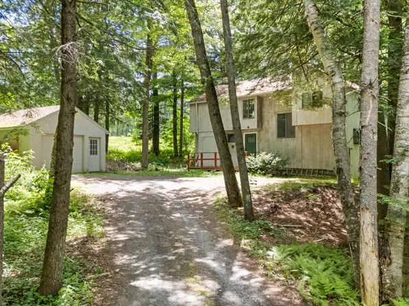 3 Longwood Drive, Grantham, NH 03753