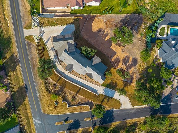 3rd image of 1300 Saddlebrook Canyon Ct