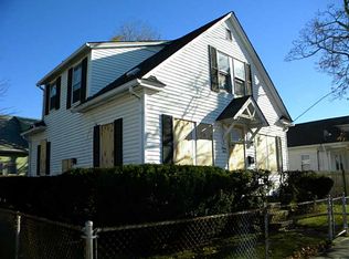 34 Alexander St, Providence, RI 02907